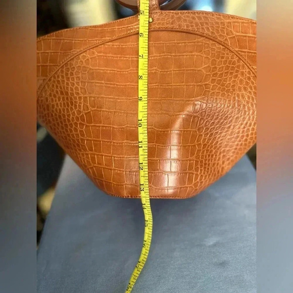 Moda Luxe Brown Totes - Picture 7 of 7